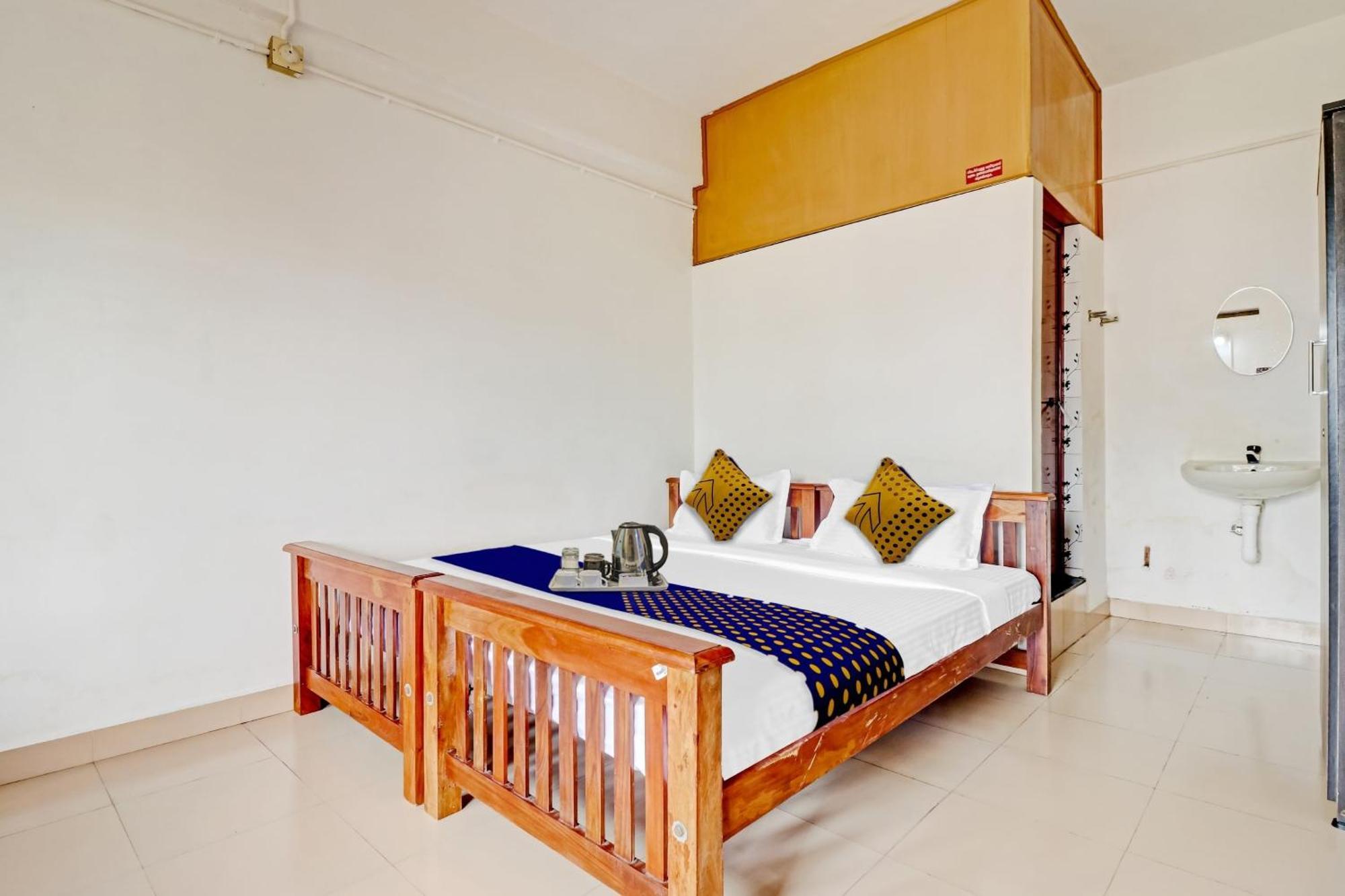 ناسيك Spot On Jayesh Guest House المظهر الخارجي الصورة
